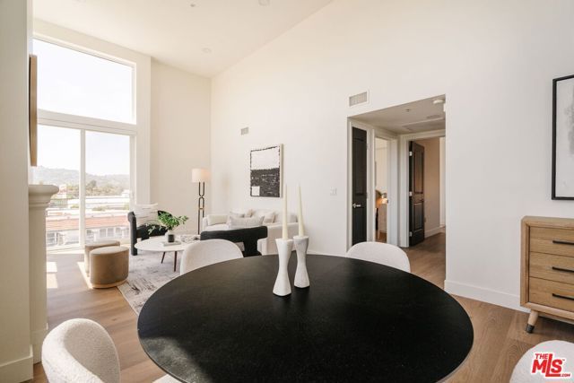 11011 Huston Street PH3, North Hollywood (los Angeles), CA 91601