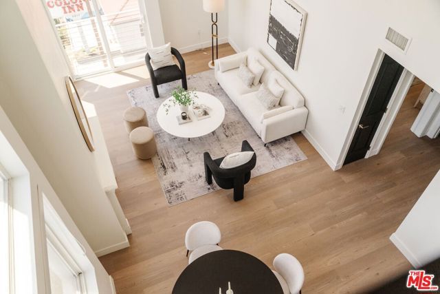 11011 Huston Street PH3, North Hollywood (los Angeles), CA 91601