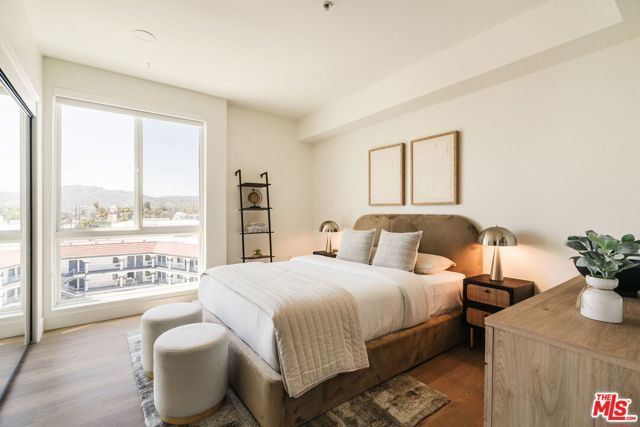 11011 Huston Street PH3, North Hollywood (los Angeles), CA 91601