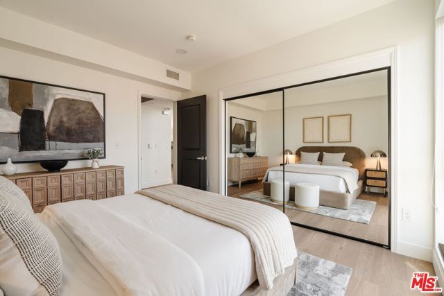 11011 Huston Street PH3, North Hollywood (los Angeles), CA 91601