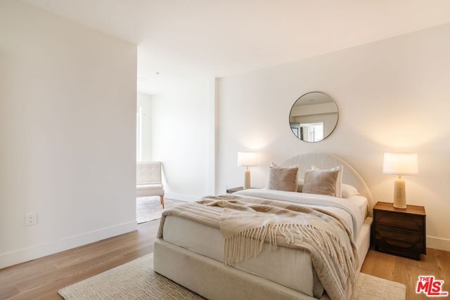 11011 Huston Street PH3, North Hollywood (los Angeles), CA 91601