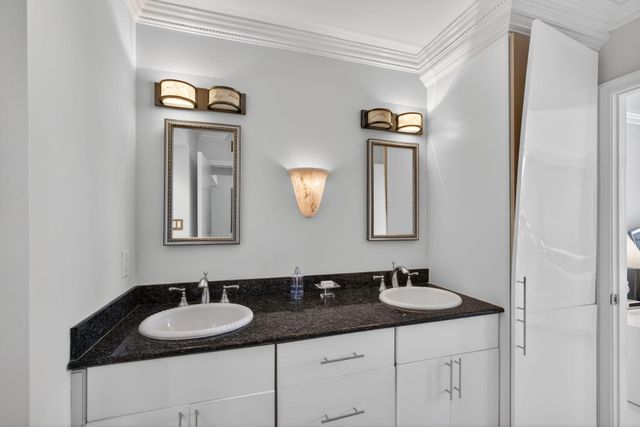 5380 N Ocean Drive 12e, Singer Island, FL 33404