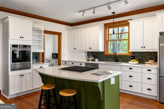 1093 Lower Sassafras Parkway, Jasper, GA 30143