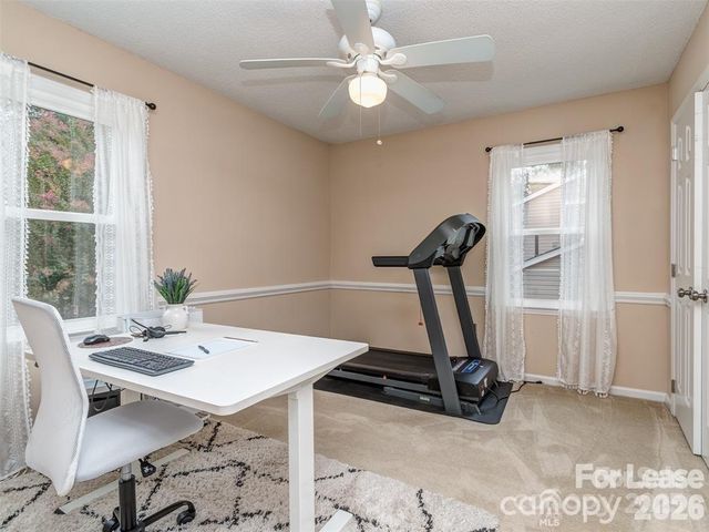 8715 Parkchester Drive, Charlotte, NC 28277