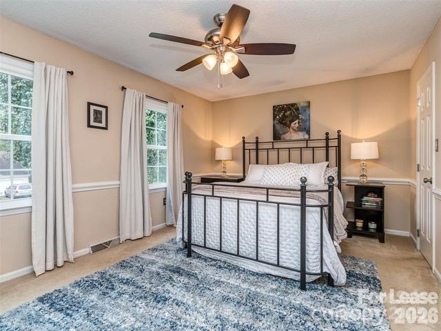 8715 Parkchester Drive, Charlotte, NC 28277