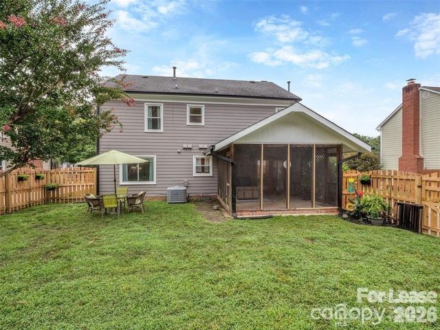 8715 Parkchester Drive, Charlotte, NC 28277