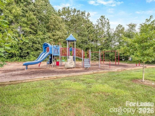 8715 Parkchester Drive, Charlotte, NC 28277