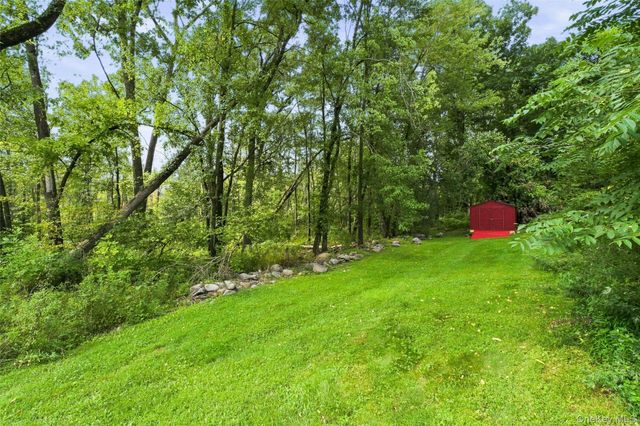 692 Mount Airy Road, New Windsor, NY 12553