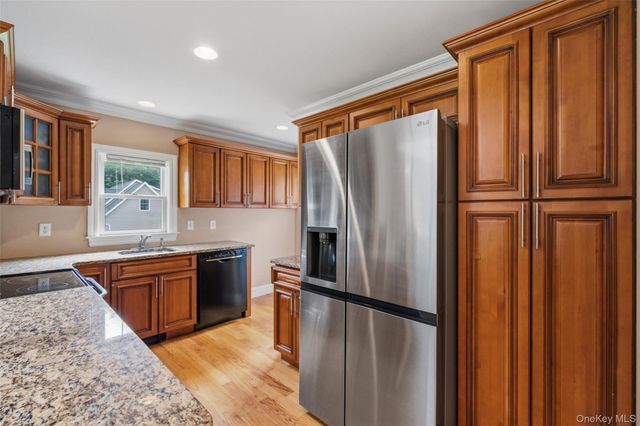 692 Mount Airy Road, New Windsor, NY 12553