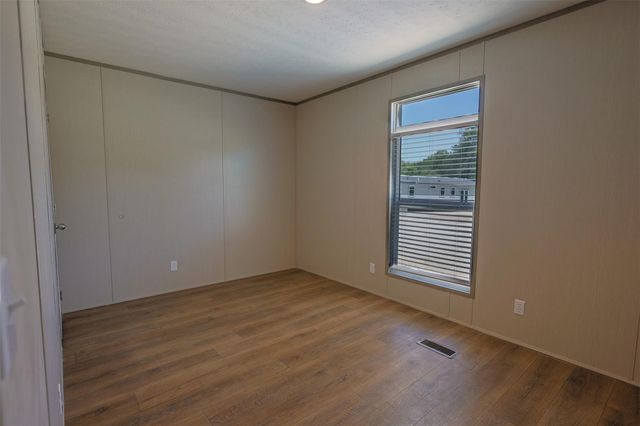 7151 Alcove Street, Azle, TX 76020