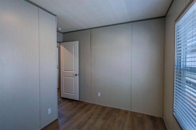 7151 Alcove Street, Azle, TX 76020
