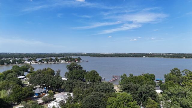 7151 Alcove Street, Azle, TX 76020