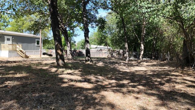 7151 Alcove Street, Azle, TX 76020