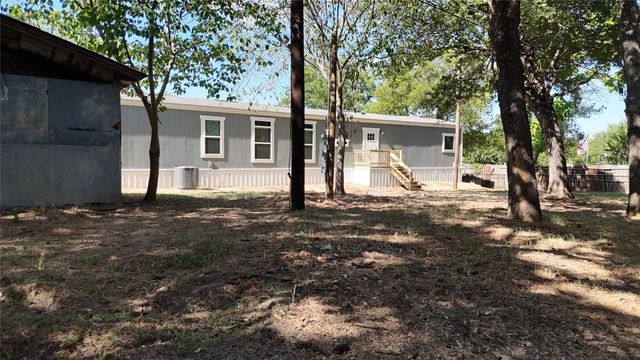 7151 Alcove Street, Azle, TX 76020