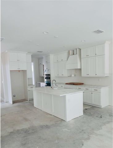 3905 W TACON STREET, Tampa, FL 33629