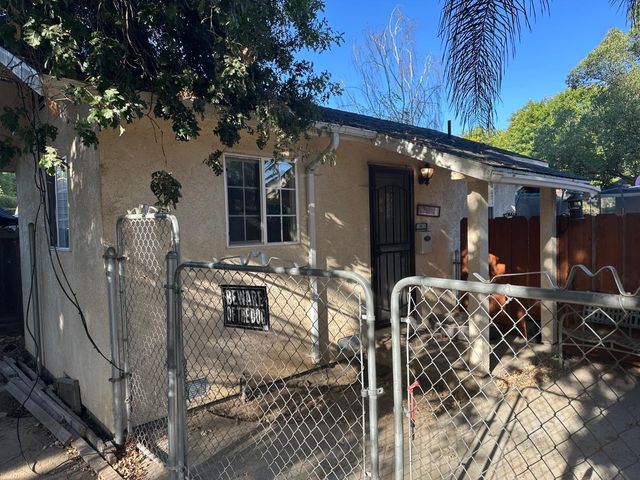 541 High St, Modesto, CA 95354