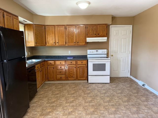 3266 Aqueduct Drive, Lexington, KY 40517