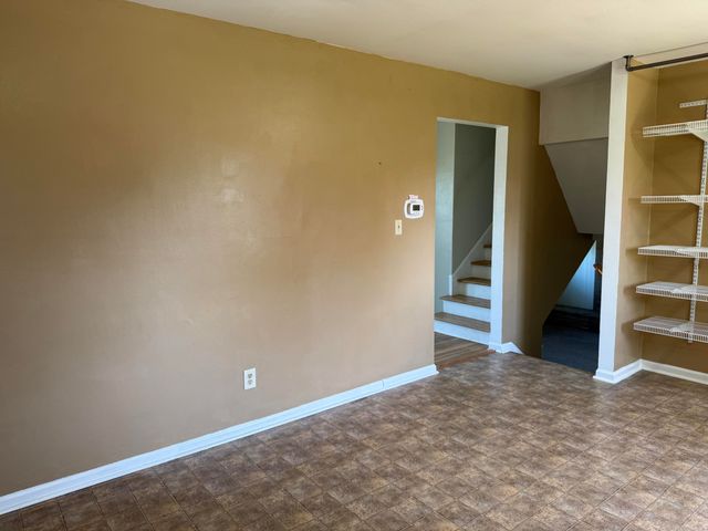 3266 Aqueduct Drive, Lexington, KY 40517