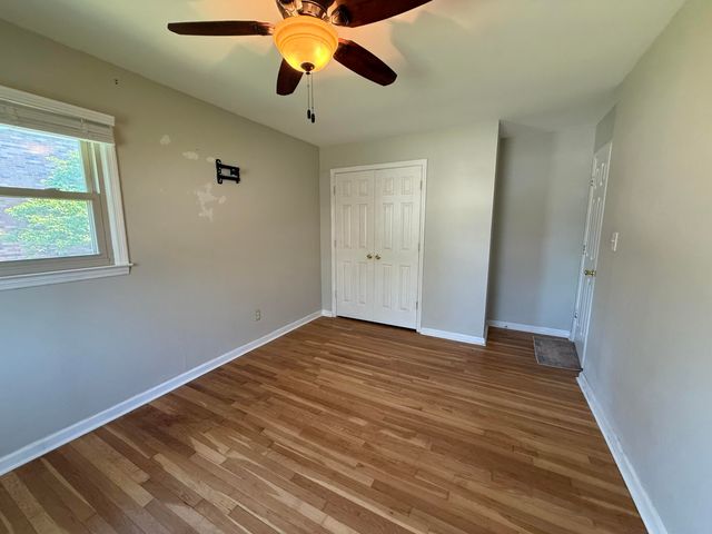 3266 Aqueduct Drive, Lexington, KY 40517