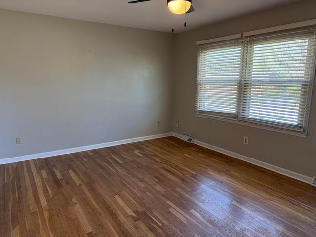 3266 Aqueduct Drive, Lexington, KY 40517