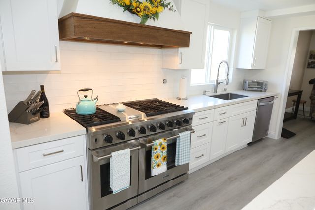 42453 Surrey Court, Quartz Hill, CA 93536