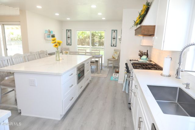 42453 Surrey Court, Quartz Hill, CA 93536