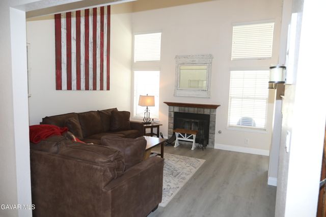 42453 Surrey Court, Quartz Hill, CA 93536