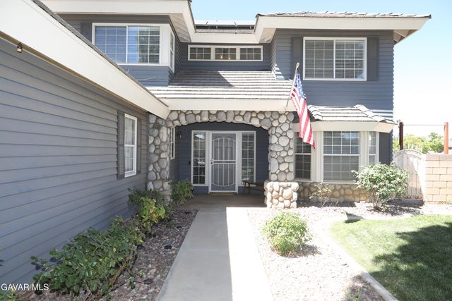 42453 Surrey Court, Quartz Hill, CA 93536