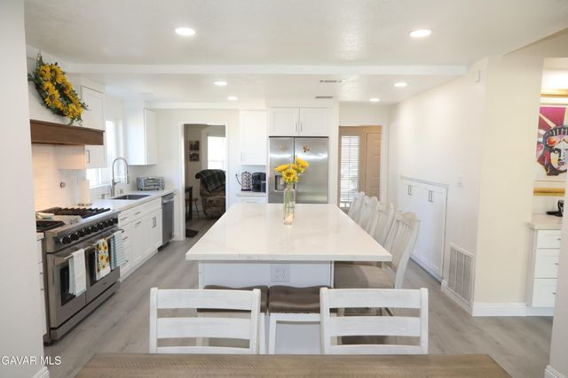 42453 Surrey Court, Quartz Hill, CA 93536