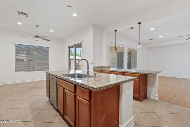 2524 E HONEYSUCKLE Place, Chandler, AZ 85286