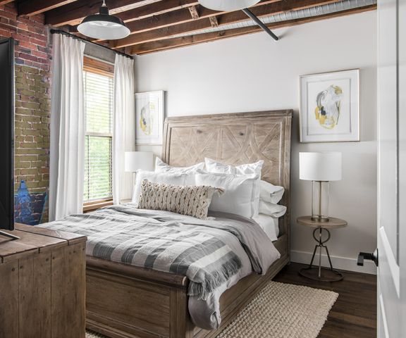 610 21st Ave N Apt 305, Nashville, TN 37203