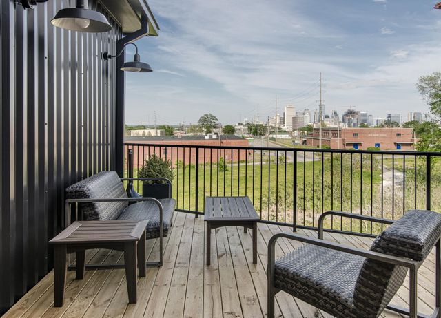 610 21st Ave N Apt 305, Nashville, TN 37203