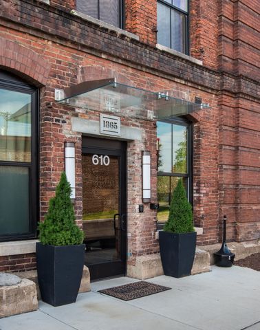 610 21st Ave N Apt 305, Nashville, TN 37203