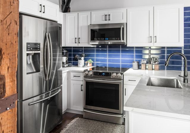 610 21st Ave N Apt 305, Nashville, TN 37203