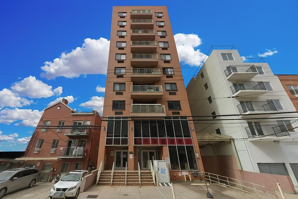 3138 137th Street 5A, Flushing, NY 11354