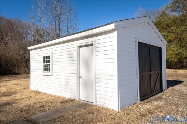 6280 Monahan Rd, Henrico, VA 23231