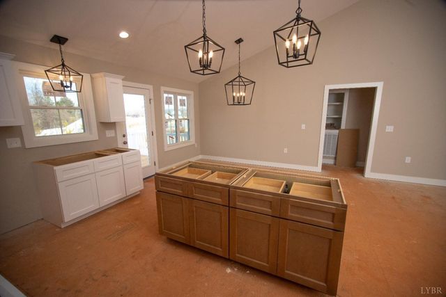 108 Montfair Drive, Amherst, VA 24521