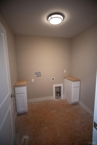 108 Montfair Drive, Amherst, VA 24521