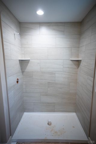 108 Montfair Drive, Amherst, VA 24521