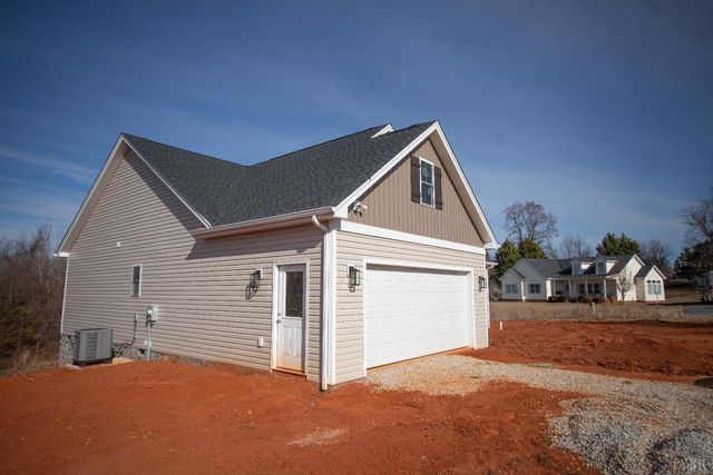 108 Montfair Drive, Amherst, VA 24521