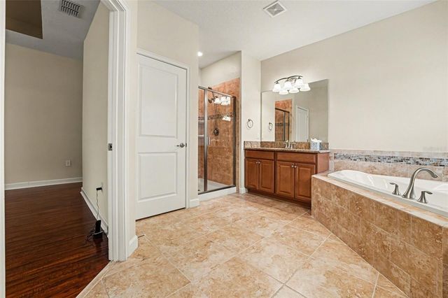 3074 WHITE HORSE COURT, Kissimmee, FL 34746