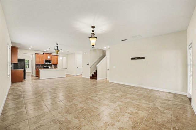 3074 WHITE HORSE COURT, Kissimmee, FL 34746