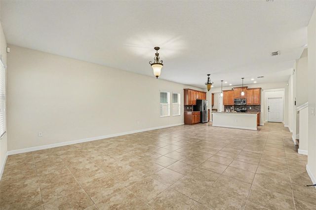 3074 WHITE HORSE COURT, Kissimmee, FL 34746