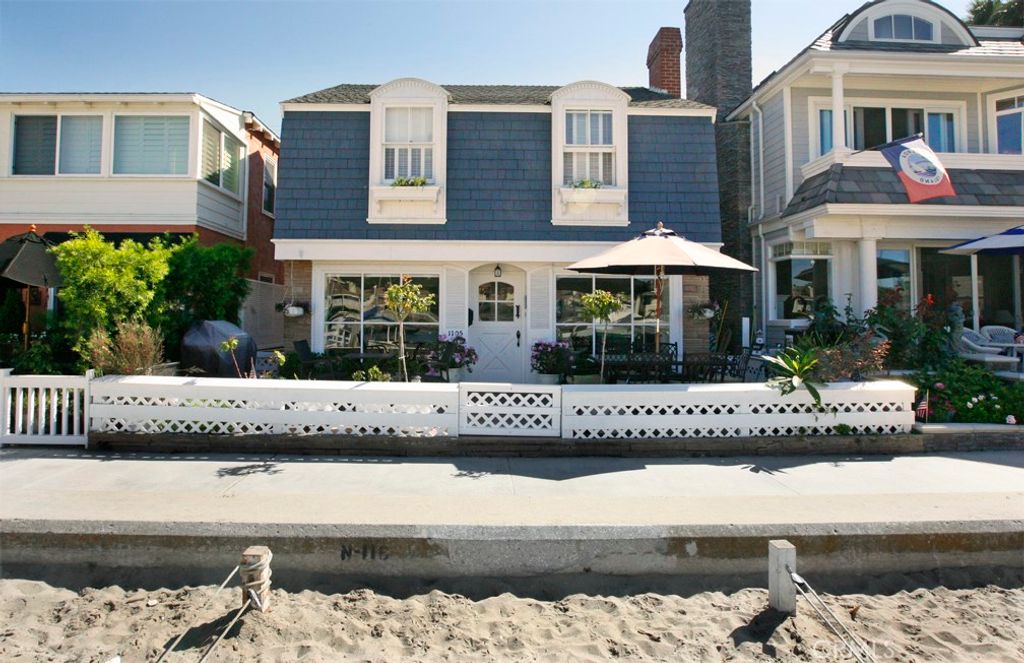1105 N Bay Front, Newport Beach, CA 92662 — exterior