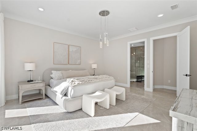 240 Allamanda WAY, Naples, FL 34114