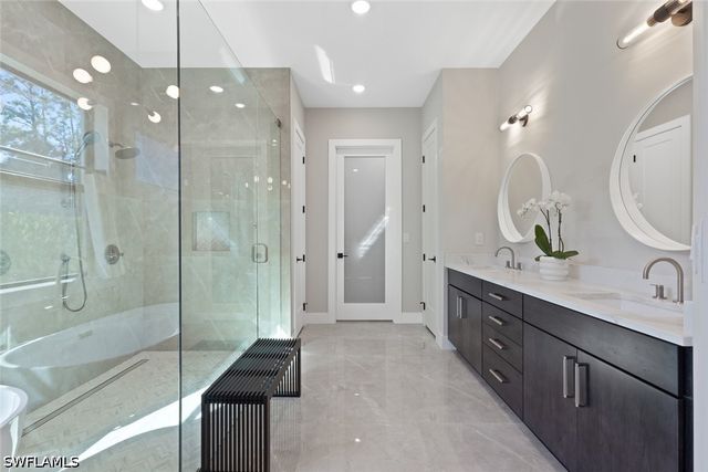 240 Allamanda WAY, Naples, FL 34114