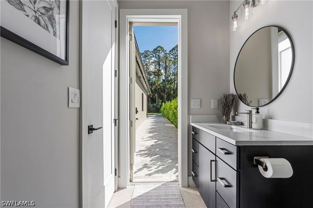 240 Allamanda WAY, Naples, FL 34114
