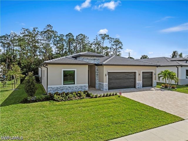 240 Allamanda WAY, Naples, FL 34114