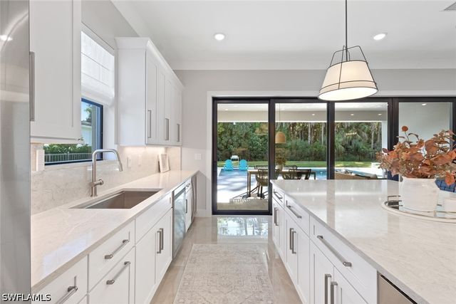 240 Allamanda WAY, Naples, FL 34114