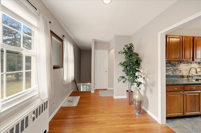 186 Pine Wood 56, Hartsdale, NY 10530